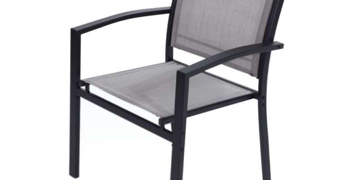 How Outdoor Furniture Enhances Al Fresco Living